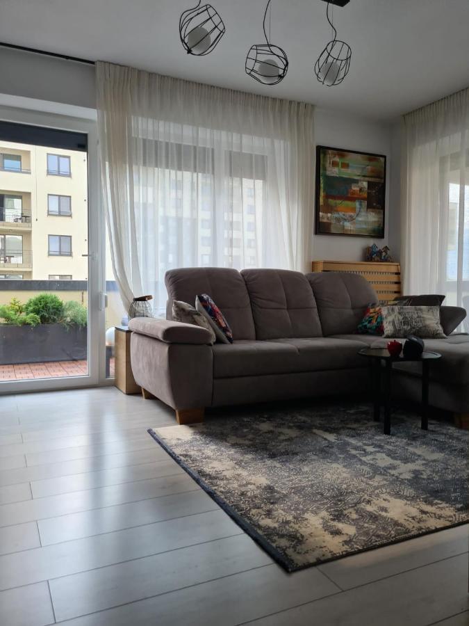 Tonic Coresi Apartment